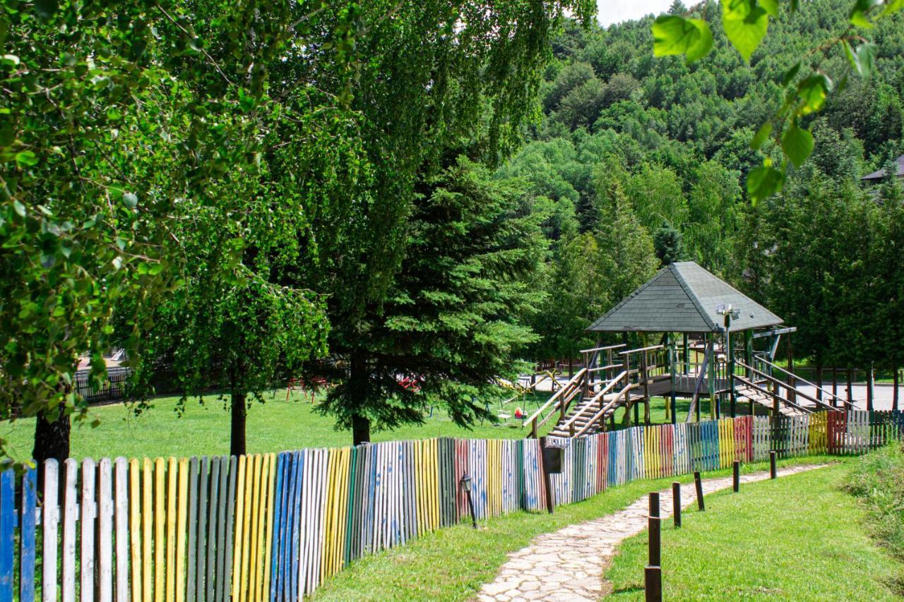 Hotel Junior Копаоник Екстер'єр фото