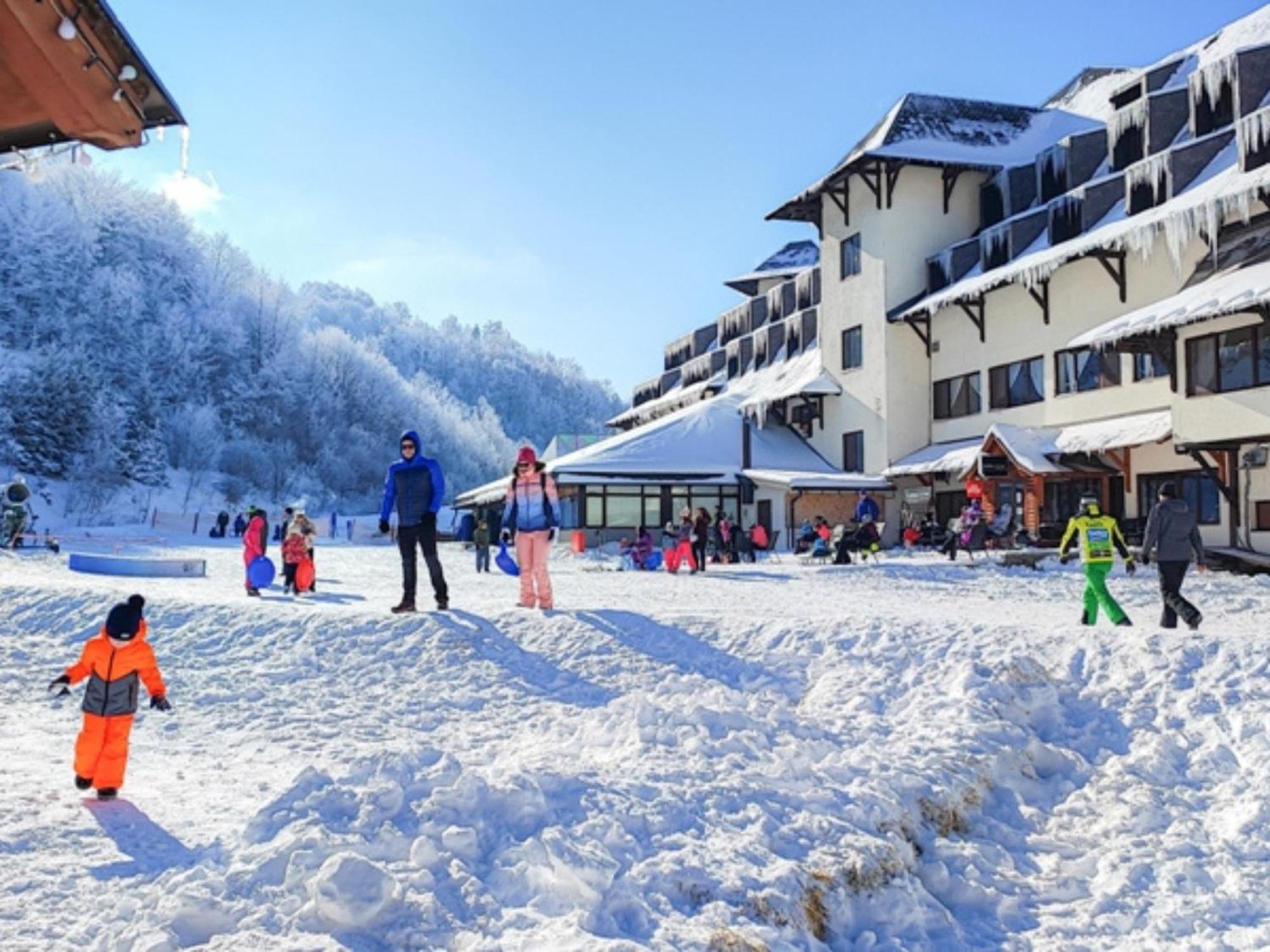 Hotel Junior Копаоник Екстер'єр фото