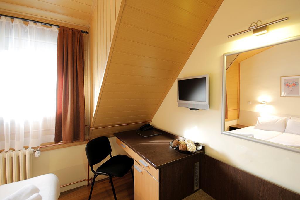 Hotel Junior Копаоник Екстер'єр фото